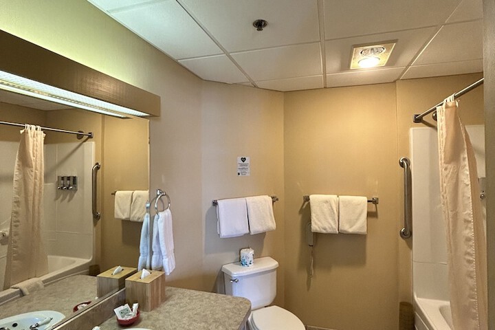 Room 206 of 259