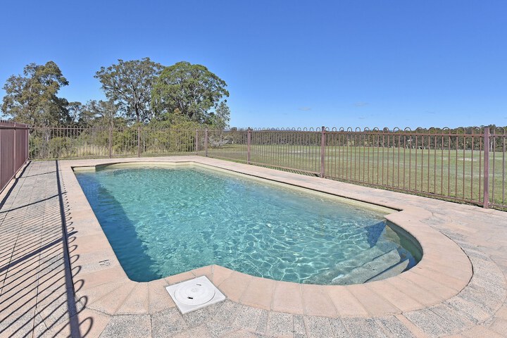 Pool 17 of 26