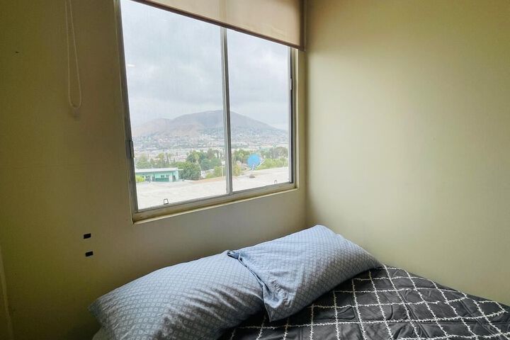 Room 16 of 98