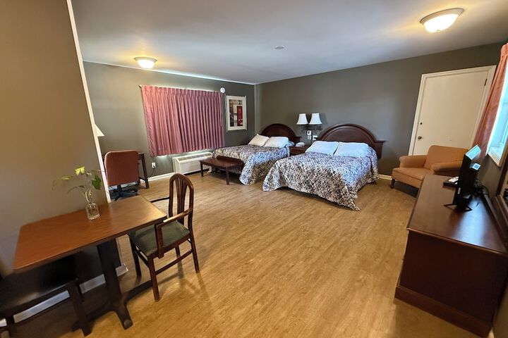 Room 9 of 65