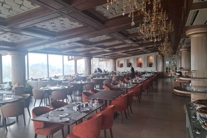 Dining 60 of 80