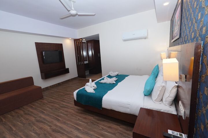 Room 14 of 46
