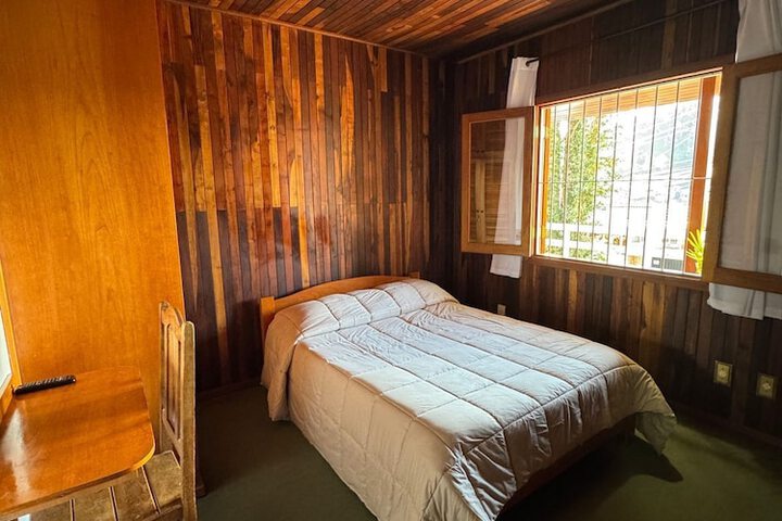 Room 4 of 25