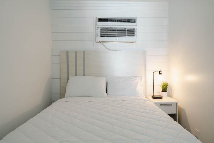 Room 2 of 24