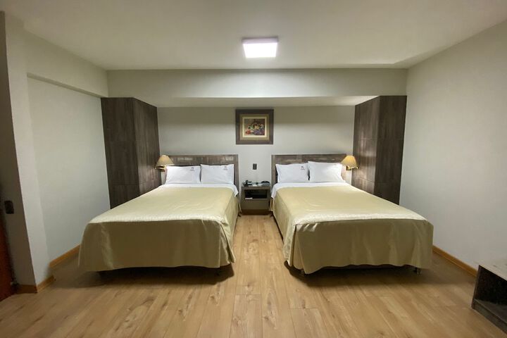 Room 8 of 42
