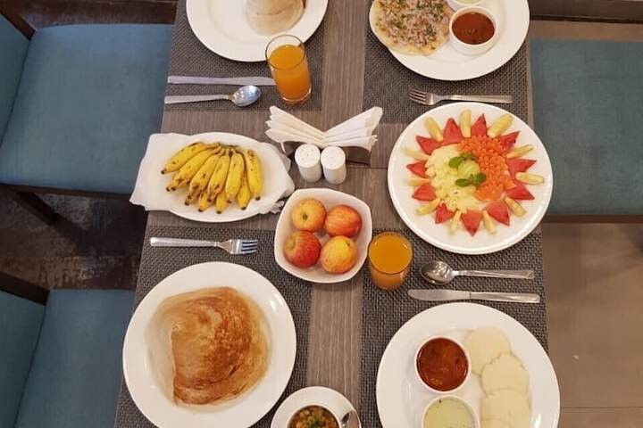 Breakfast/Coffee Service 31 of 38