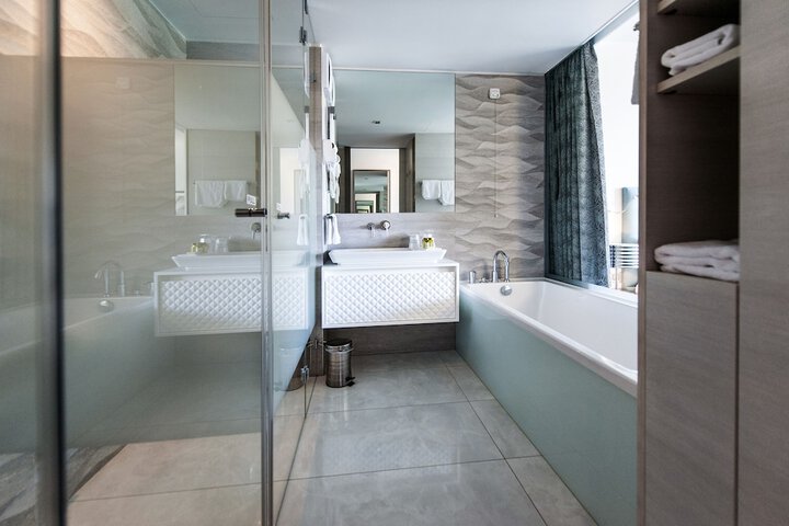 Bath Photo