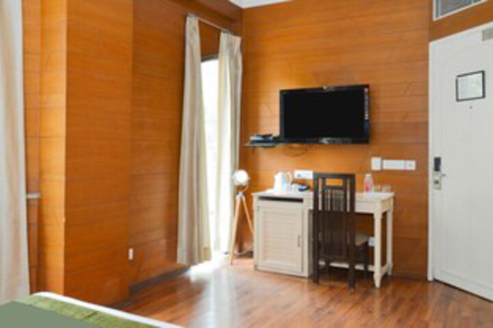 Room 15 of 27