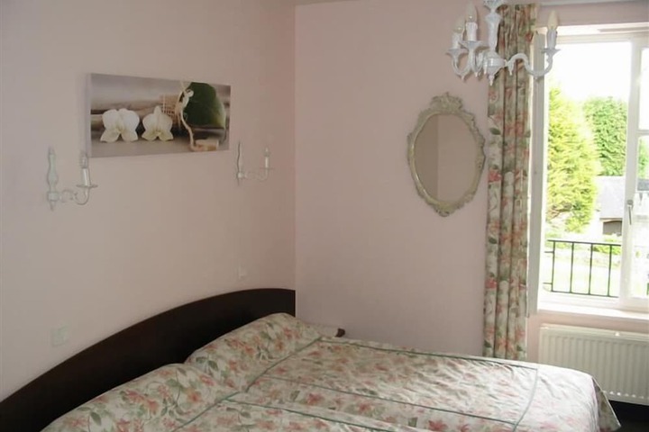 Room 17 of 47