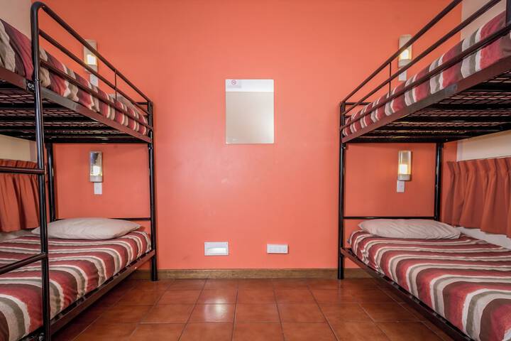 Room 15 of 41