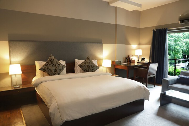Room 4 of 45