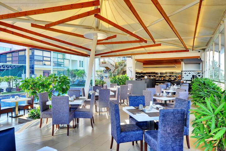 Dining Photos