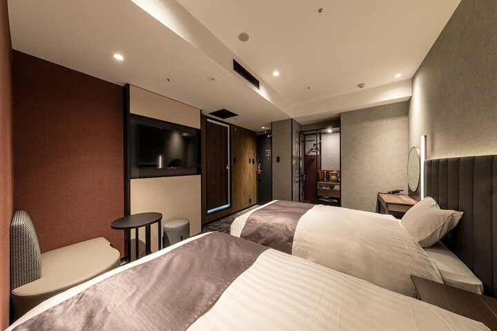 Room 16 of 47