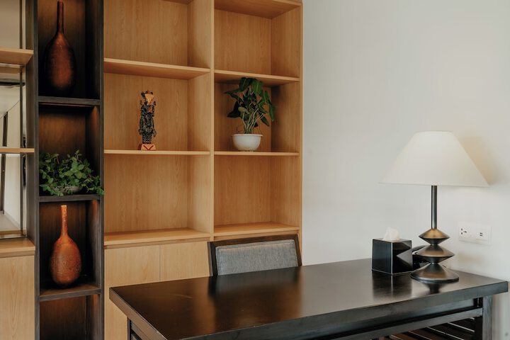 Room 13 of 26