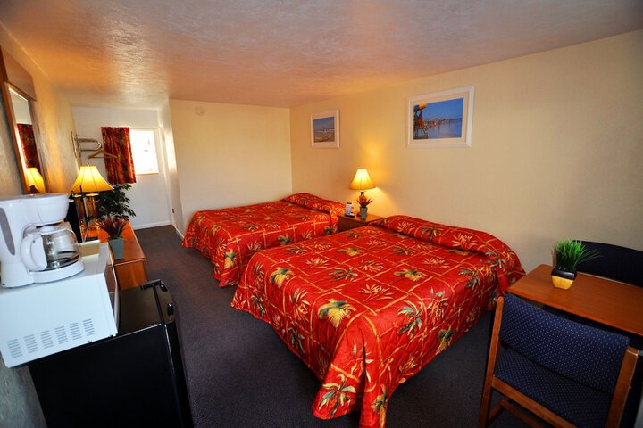 Room 2 of 38