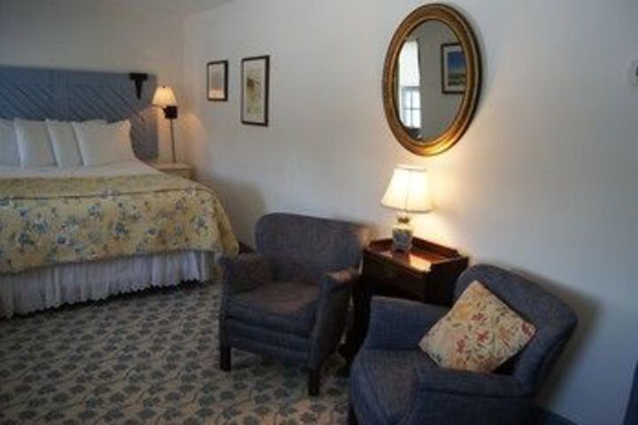 Room 34 of 94