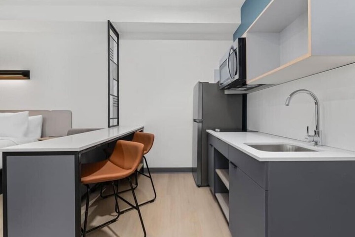Room 10 of 40