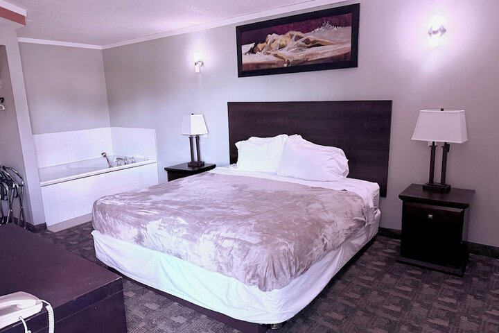 Room 8 of 31