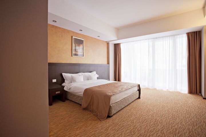 Room 5 of 57