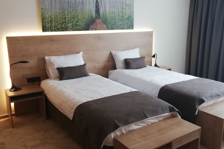 Room 2 of 14