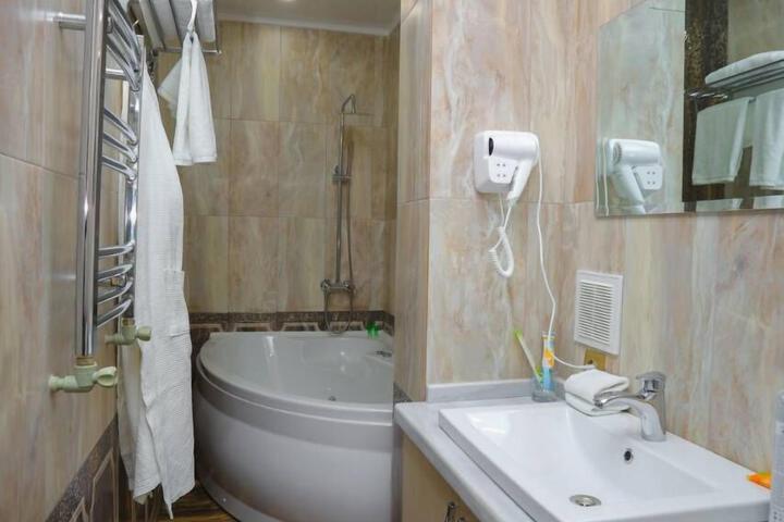 Room 3 of 20