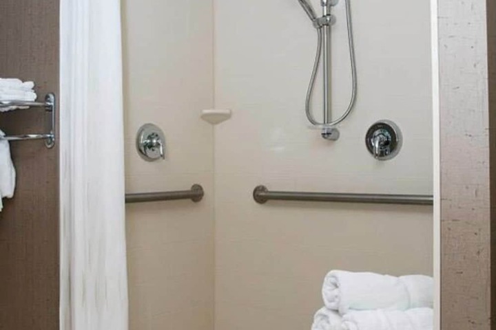 Bathroom shower