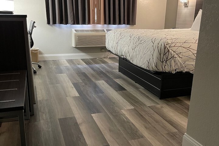 Standard King Bed Accessible (29 of 35)