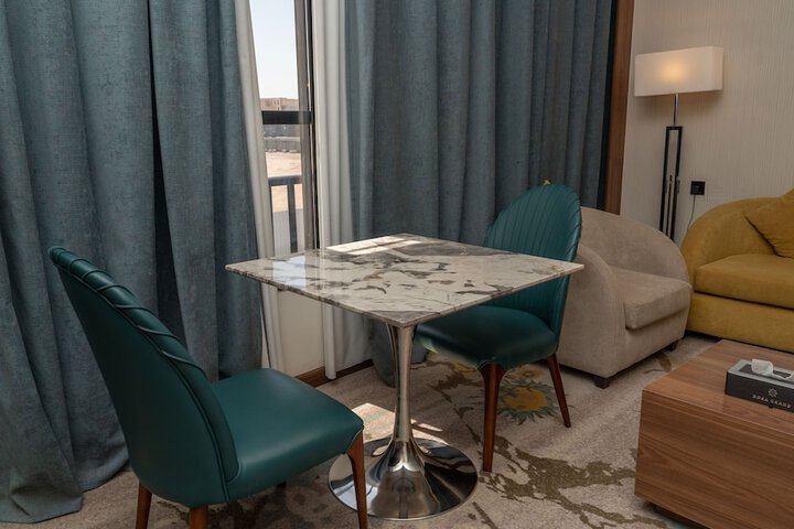 Room 45 of 96