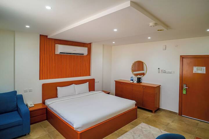 Room 17 of 47