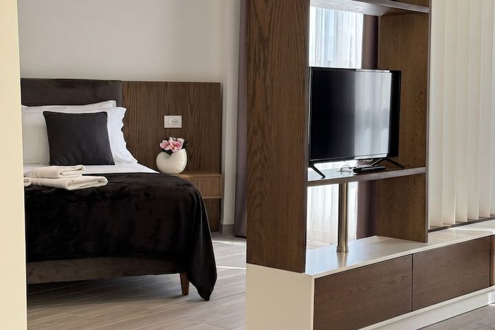 Room 21 of 57