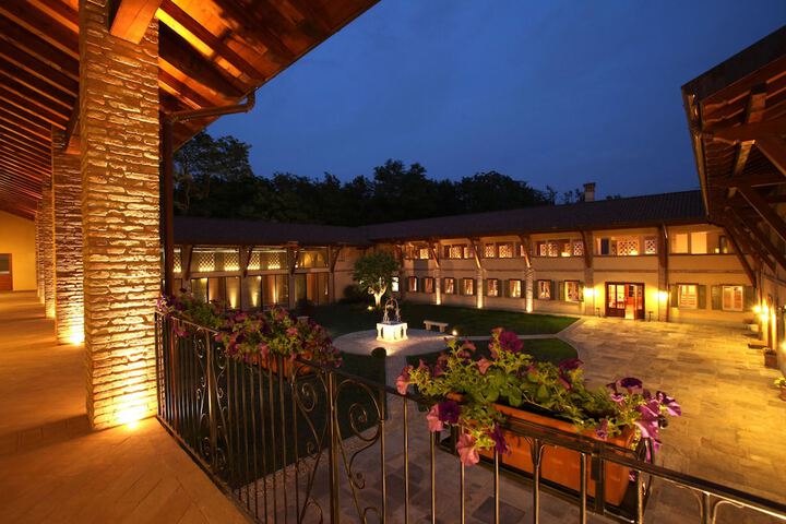 Hotel 48 of 52
