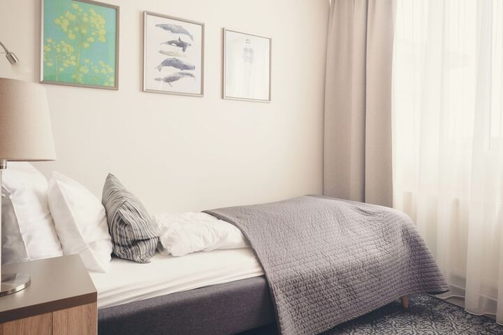 Room 9 of 47