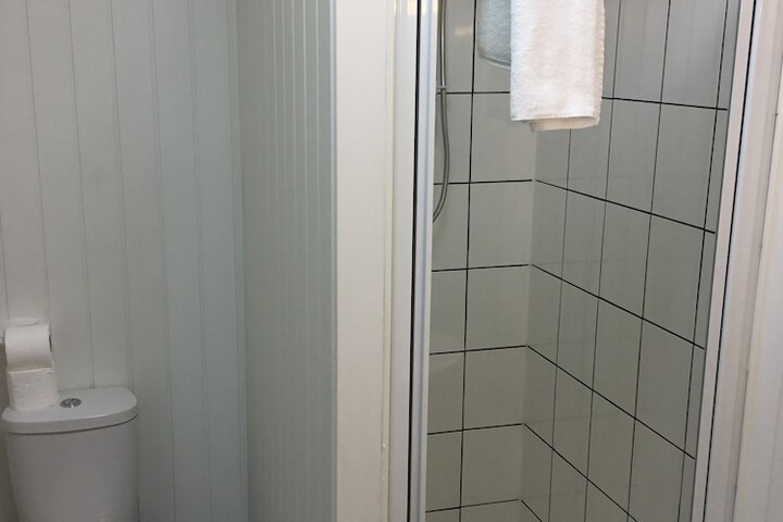 Room 10 of 148
