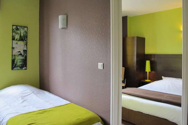Room 18 of 49