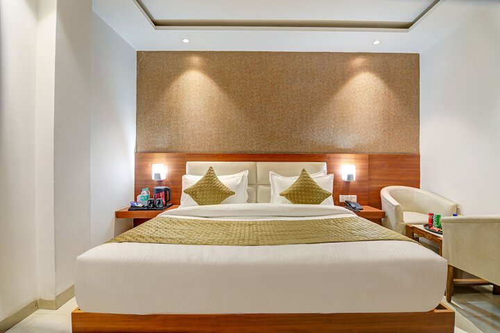 Room 35 of 78