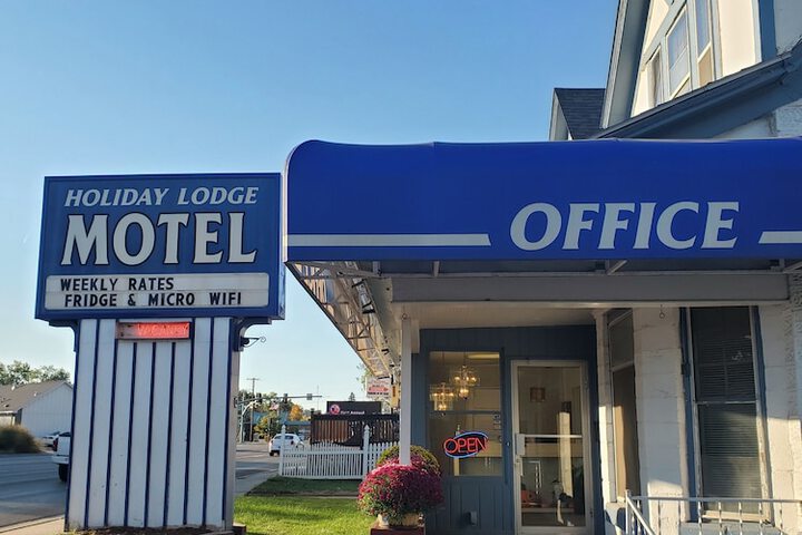 Holiday Lodge Motel in Sheridan, WY
