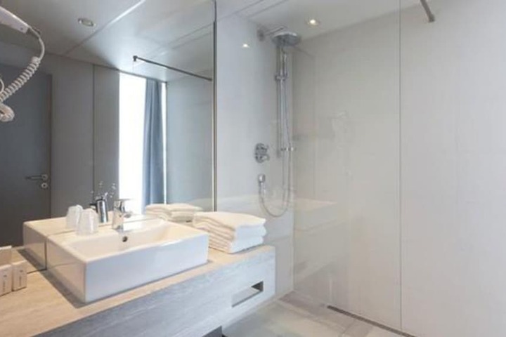Clean Restrooms
