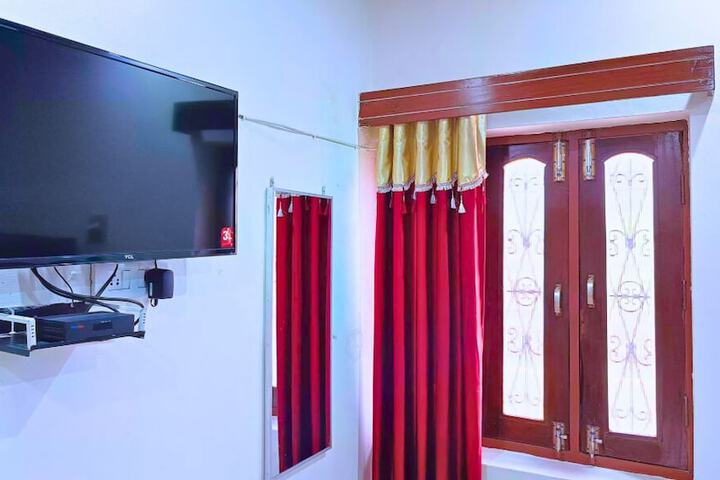 Room 5 of 53
