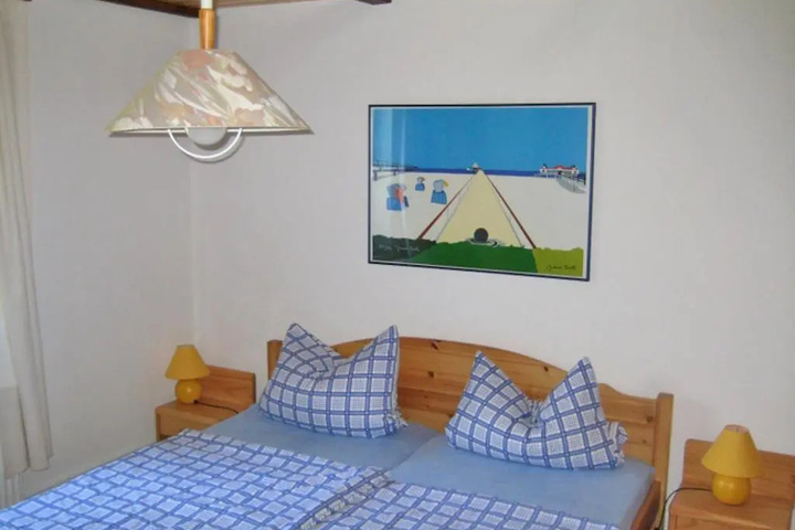 Room 3 of 9