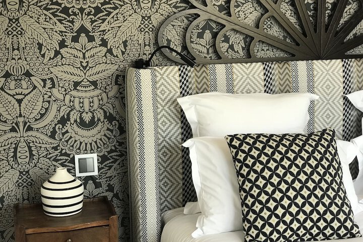 Room 15 of 76