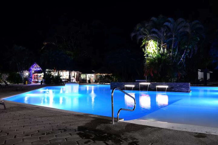 Hotel with Pool