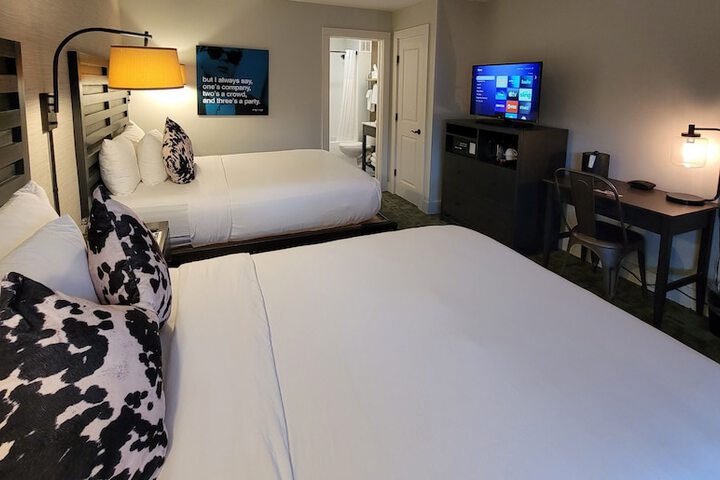 Room 10 of 20
