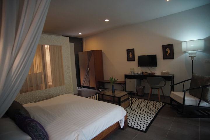 Room 137 of 283