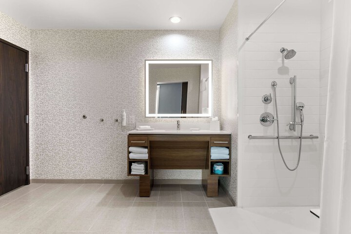 Bathroom shower