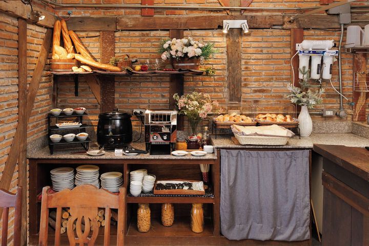 Breakfast/Coffee Service 144 of 193