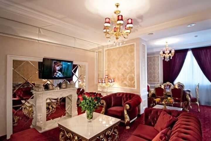 Room 16 of 30