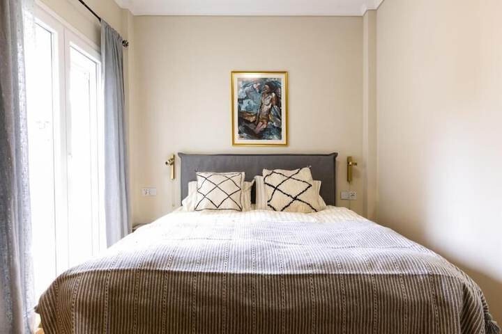 Room 2 of 17