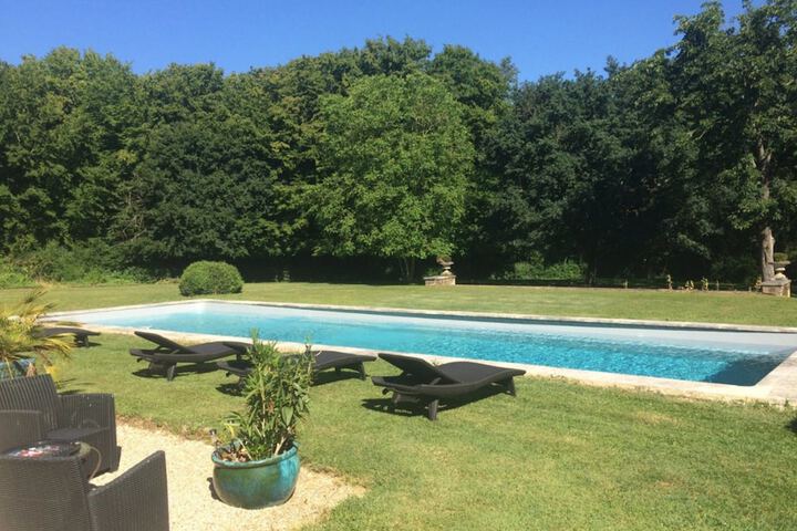Hotel Pool