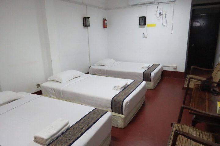 Room 13 of 47