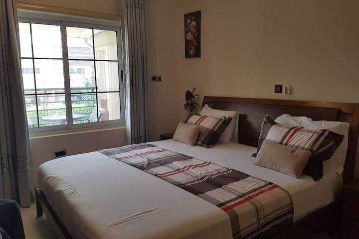 Room 6 of 49